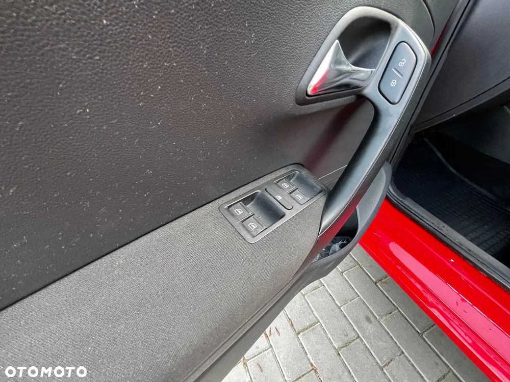 Volkswagen Polo - 17