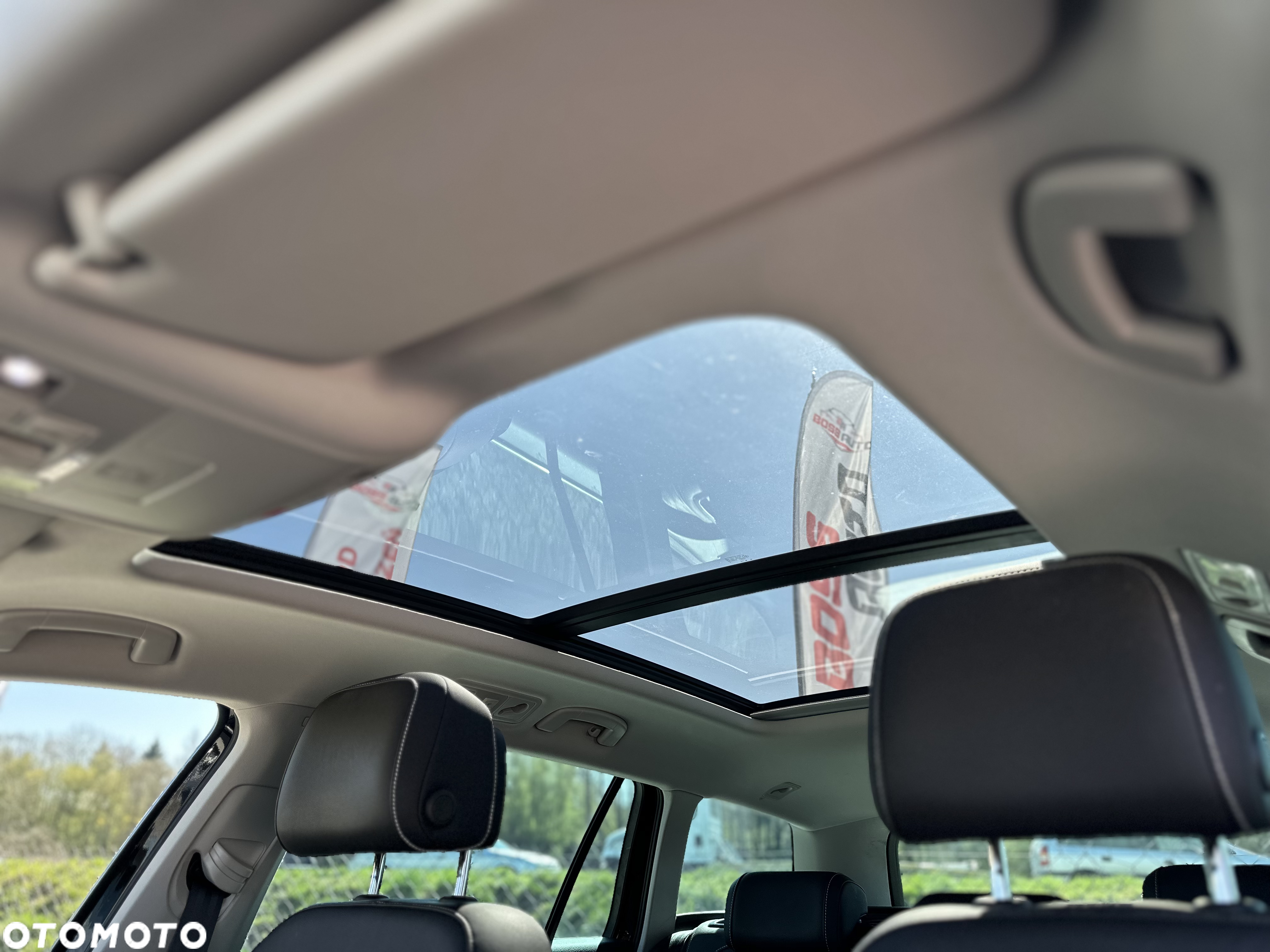 Volkswagen Passat Variant 2.0 TDI DSG (BlueMotion Technology) Trendline - 27
