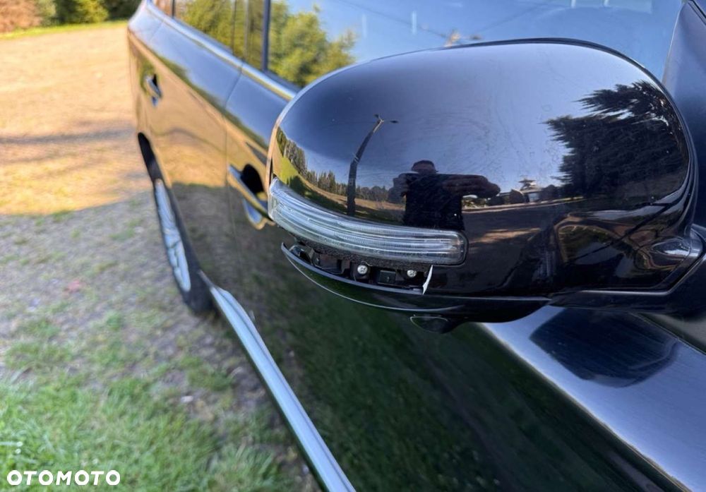 Mitsubishi Outlander - 28