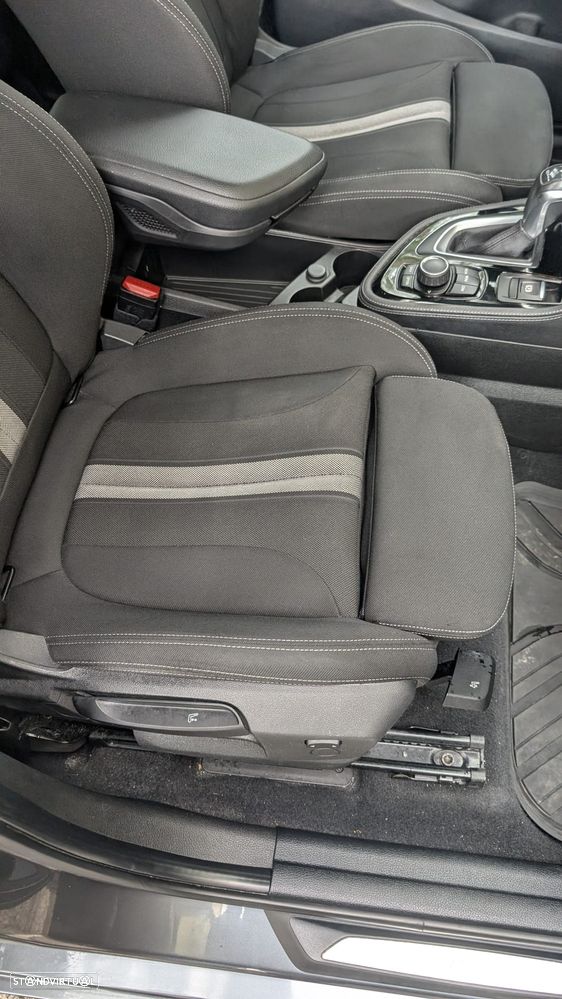 BMW 225xe Active Tourer - 20