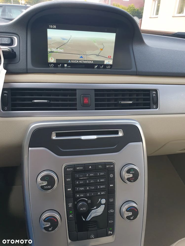 Volvo V70 D4 Geartronic Summum - 28