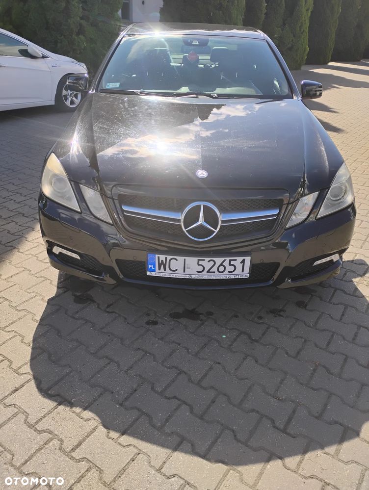 Mercedes-Benz Klasa E 220 CDI DPF BlueEFFICIENCY Automatik Avantgarde - 2