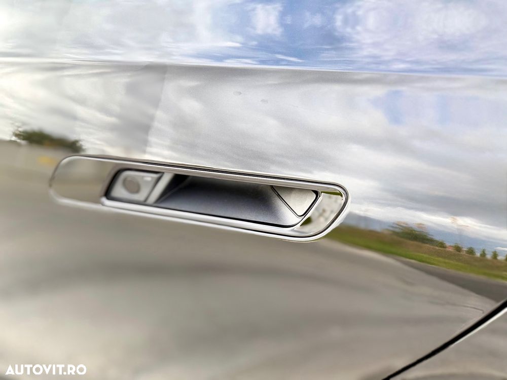 BMW Seria 7 740d xDrive - 33
