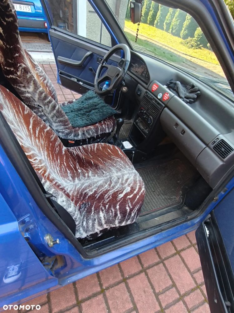 Fiat Uno - 16