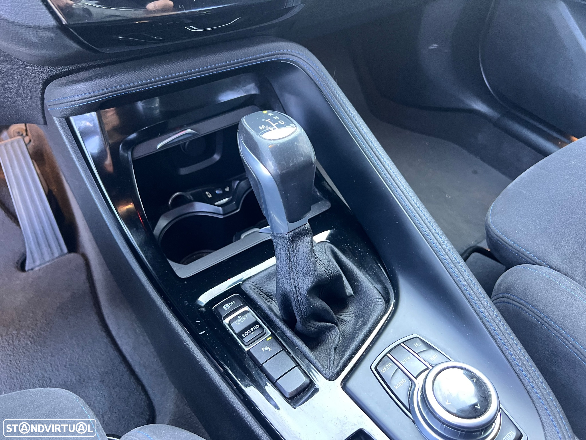 BMW X1 18 d sDrive Auto Pack M - 25