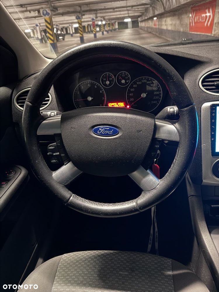 Ford Focus 1.6 Platinium X - 16