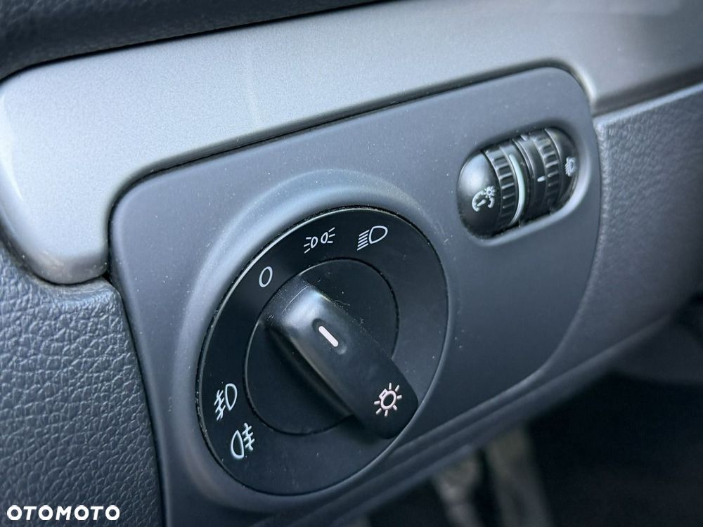 Volkswagen Golf - 15