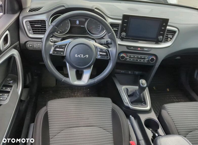 Kia Ceed - 5