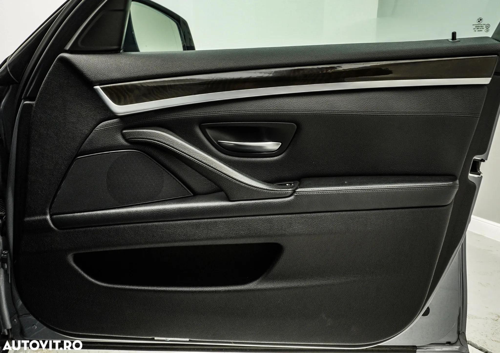 BMW Seria 5 535d - 25