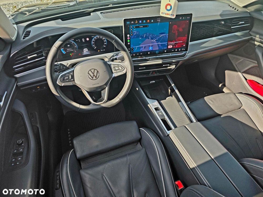 Volkswagen Passat 2.0 TDI SCR Style DSG - 32