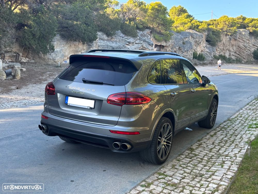 Porsche Cayenne S E-Hybrid - 5