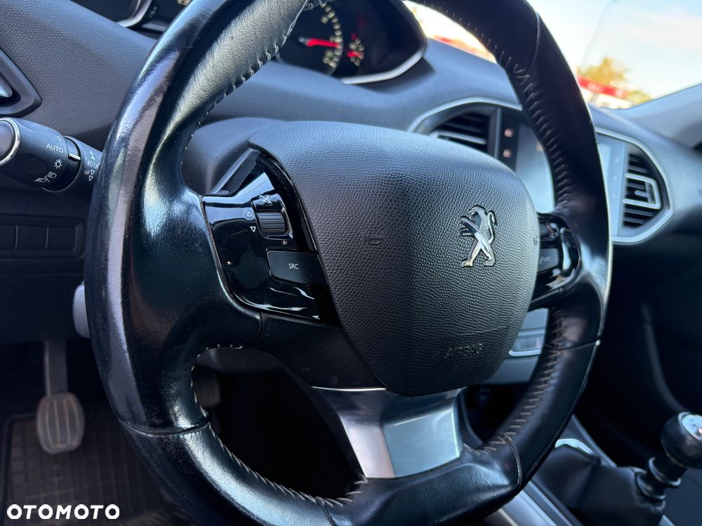 Peugeot 308 1.6 BlueHDi Business Line S&S - 17