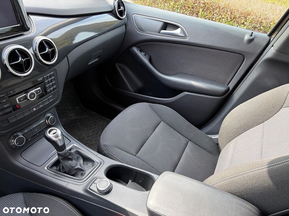Mercedes-Benz Klasa B 180 (BlueEFFICIENCY) - 8