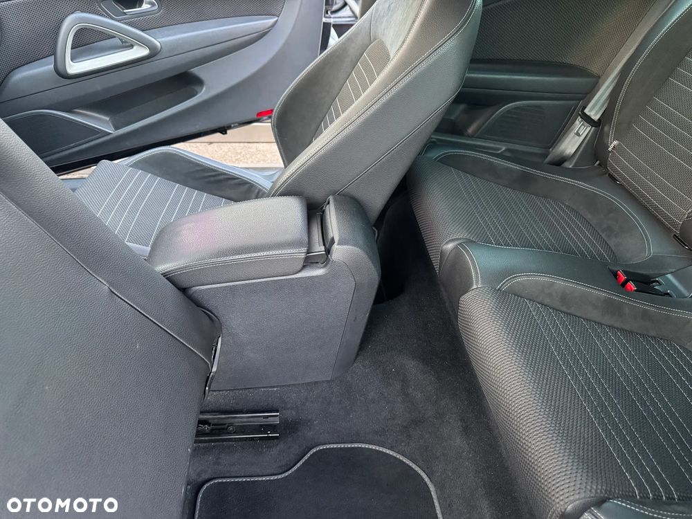 Volkswagen Scirocco - 22