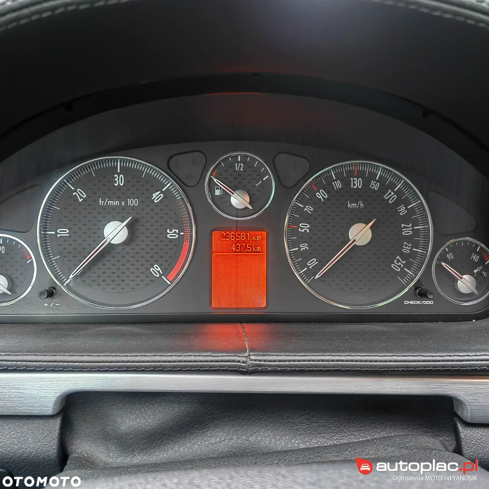 Peugeot 407 - 28