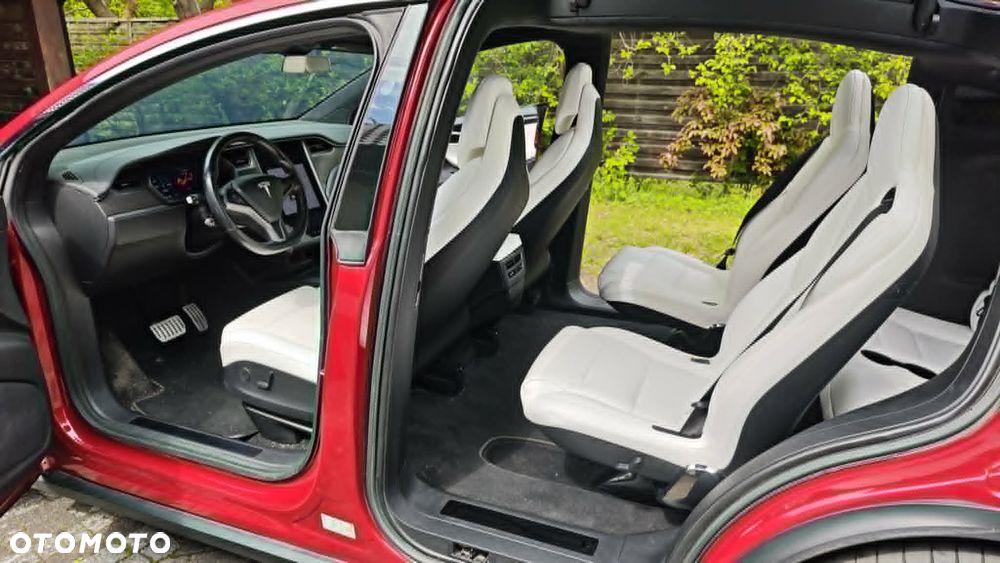 Tesla Model X Performance - 6