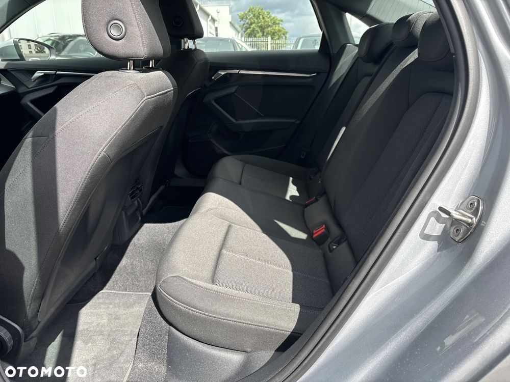 Audi A3 Limousine 35 TFSI mHEV S tronic - 23