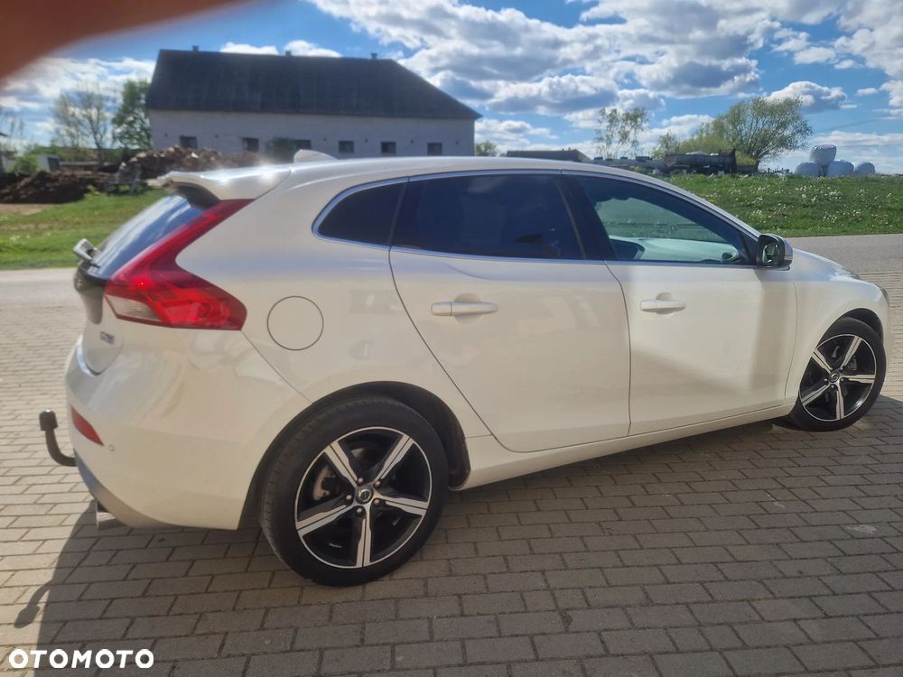 Volvo V40 D3 Geartronic RDesign - 7