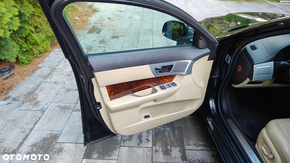 Jaguar XF 3.0 V6 D S Premium Luxury - 8