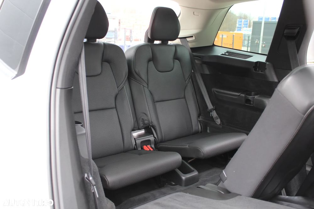 Volvo XC 90 D5 AWD Geartronic Inscription - 12