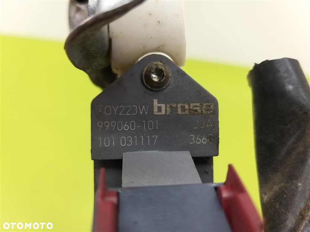 Podnośnik szyby przód lewy Toyota Avensis  II T25  BROSE 2003-2006R - 2