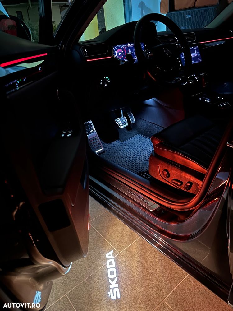 Skoda Superb Combi 2.0 TDI 4X4 DSG Laurin & Klement - 37