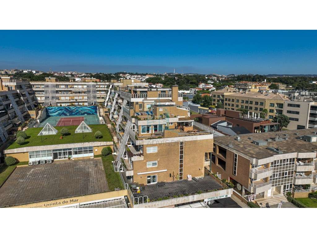 Penthouse T4 à Venda na 1 Linha de Praia - Grande imagem: 3/45