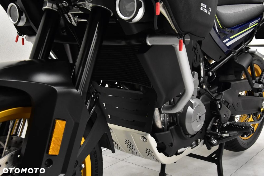 CFMoto MT - 27