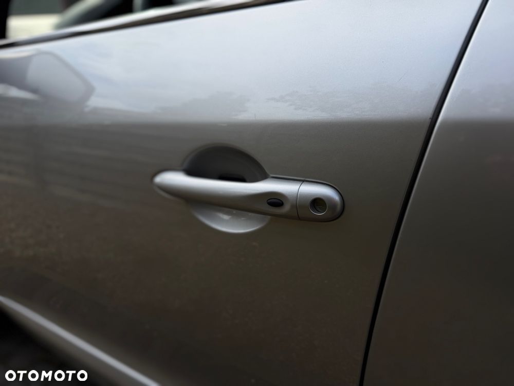 Renault Megane ENERGY TCe 130 BOSE EDITION - 11