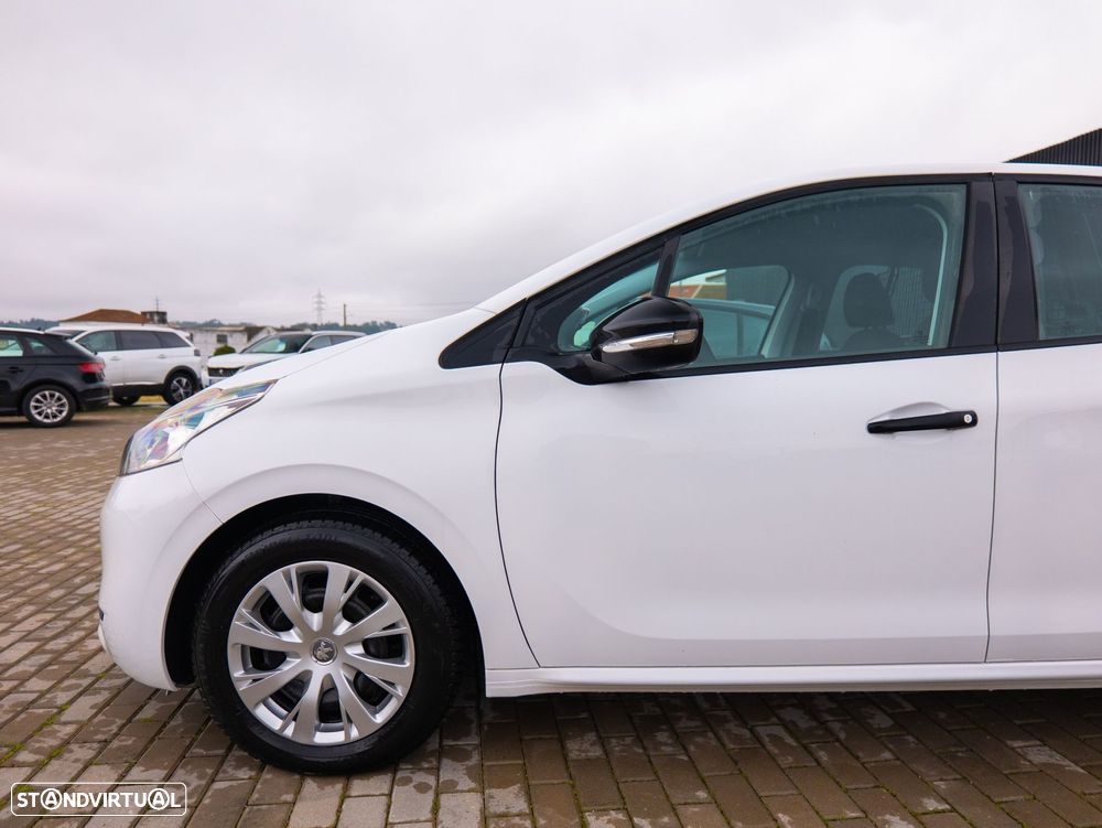 Peugeot 208 1.4 HDi - 5