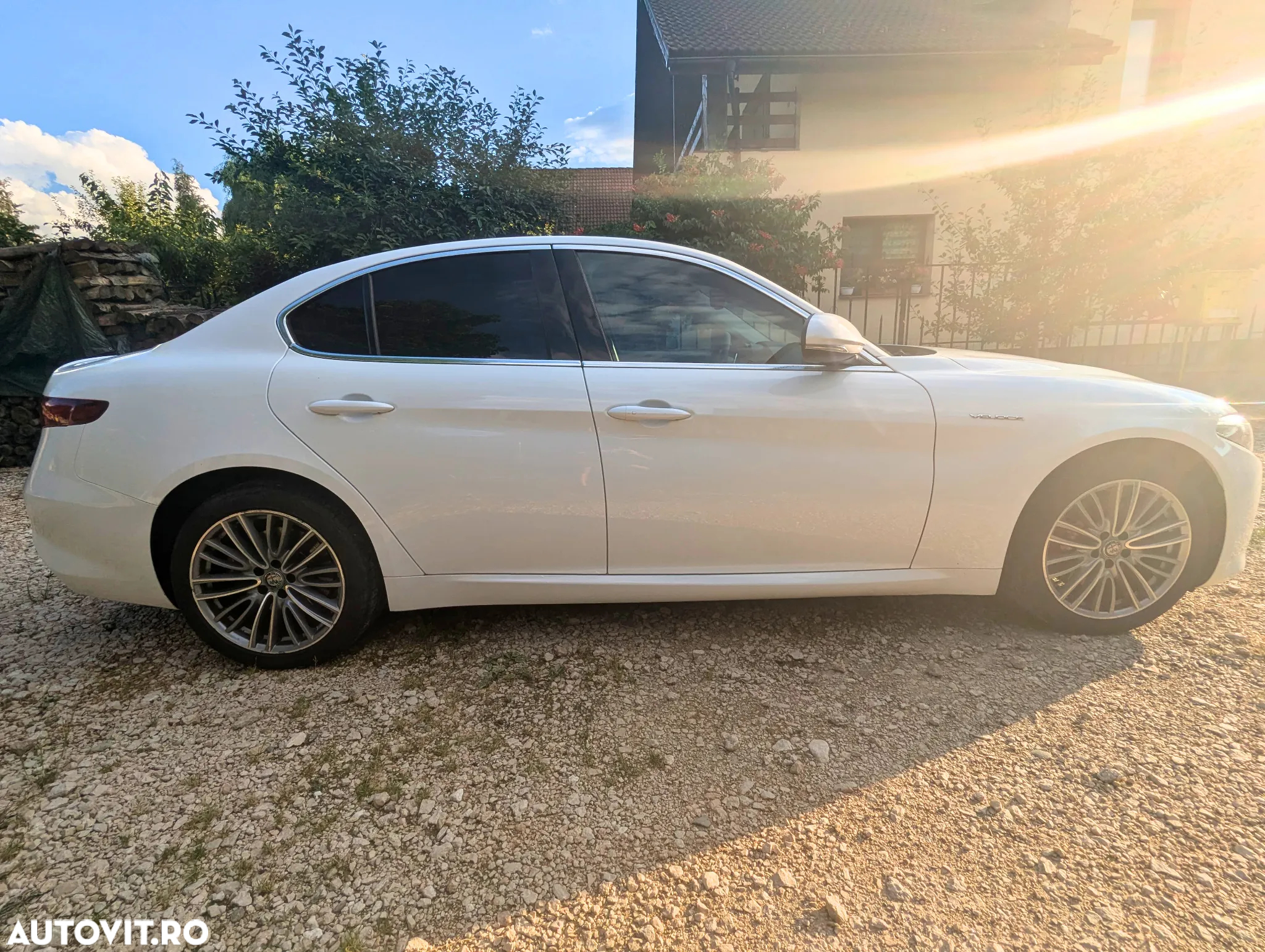 Alfa Romeo Giulia 2.0 Turbo AWD AT8 Veloce - 3