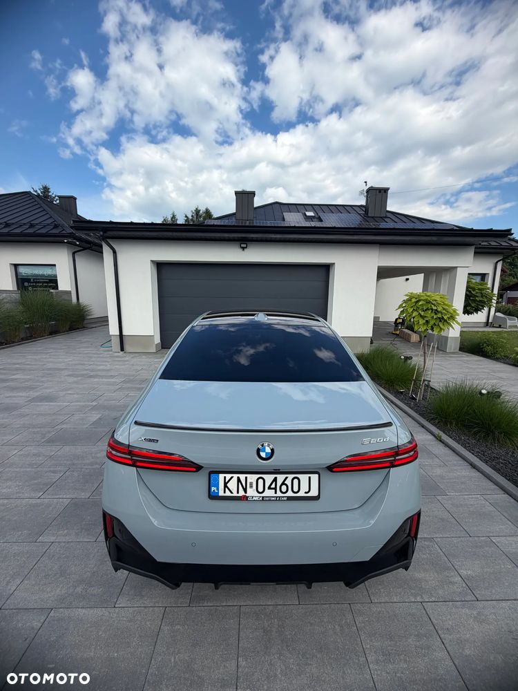 BMW Seria 5 520d mHEV - 11