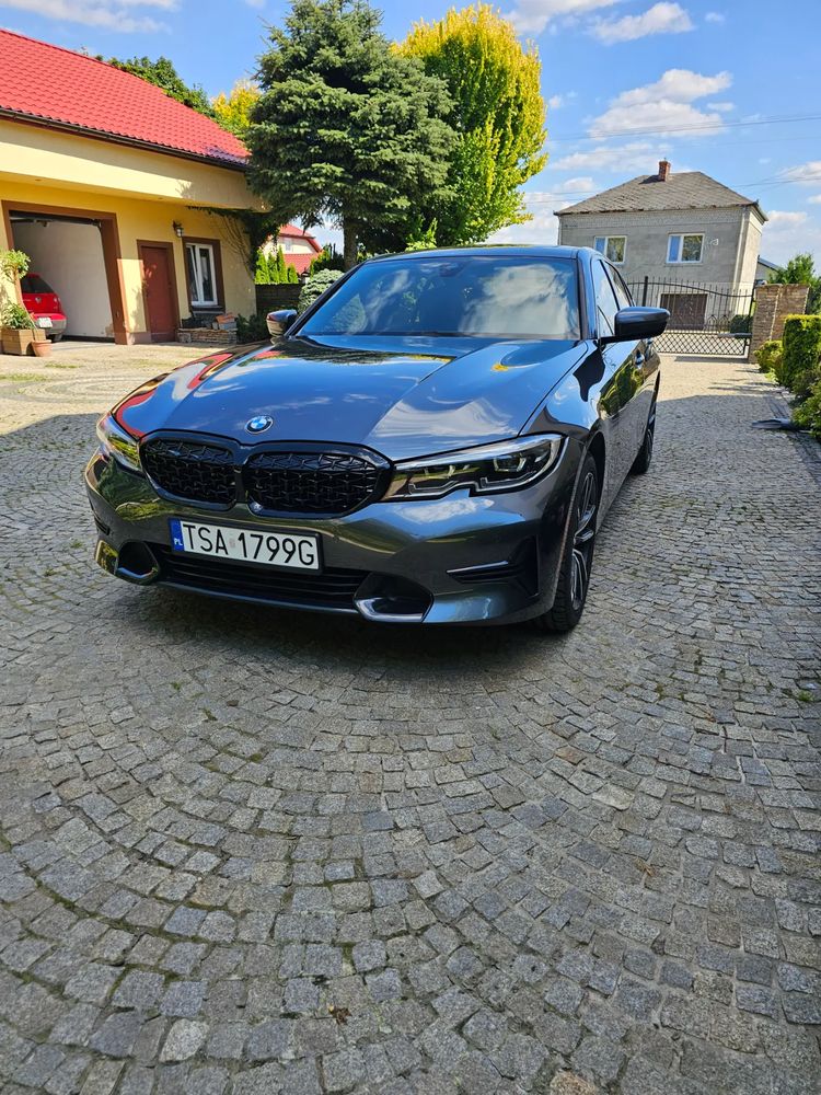 BMW Seria 3 330i Luxury Line sport