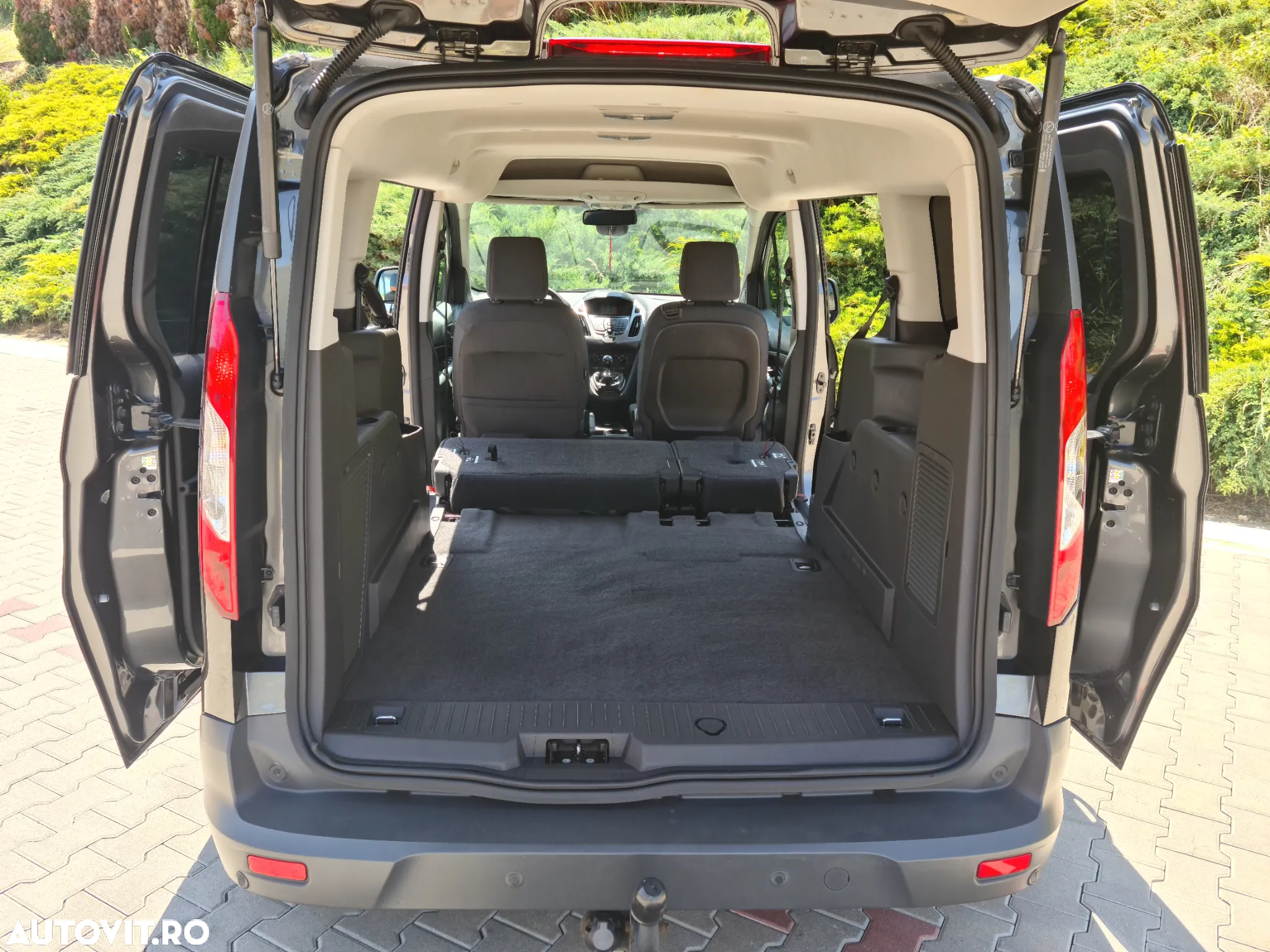 Ford Tourneo Connect 1.5 TDCi LWB (L2) Titanium - 8