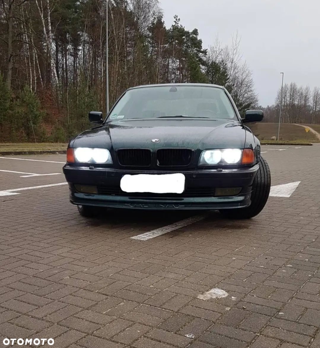 BMW Seria 7 750i - 1