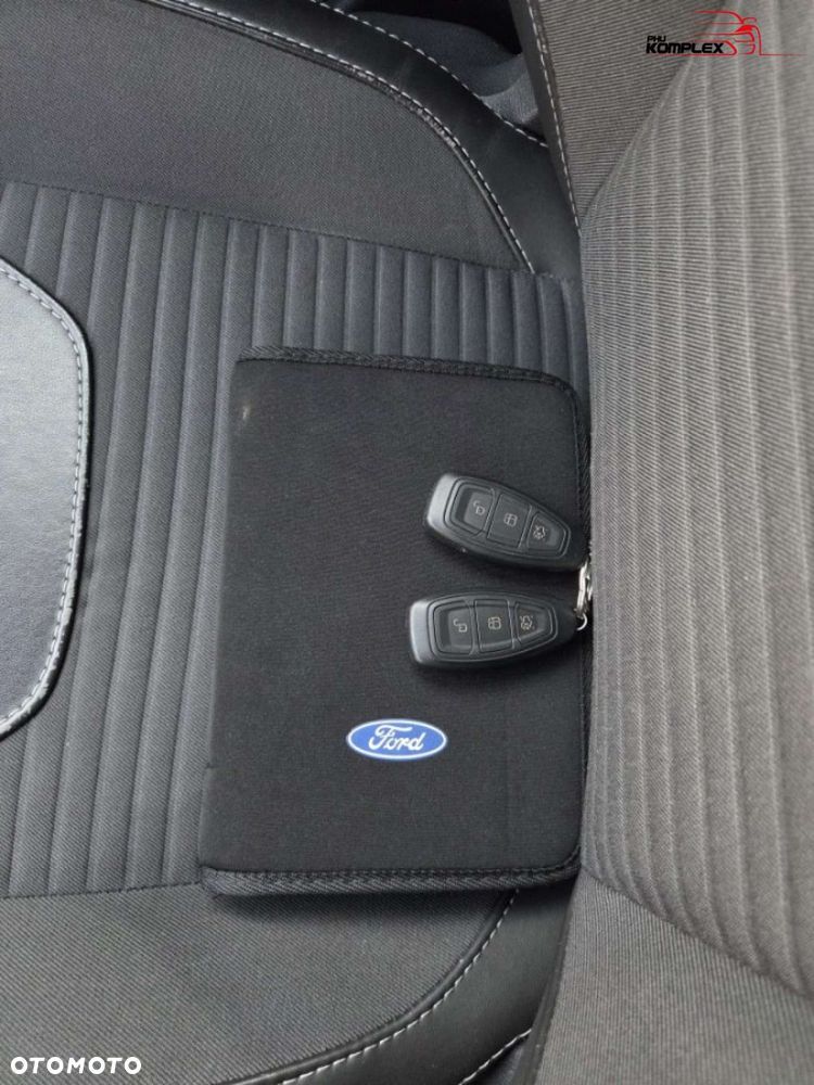 Ford Focus - 25