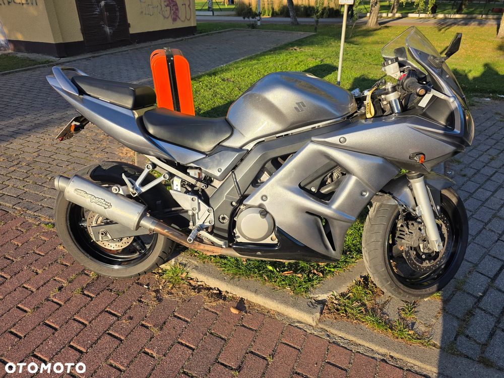 Suzuki SV