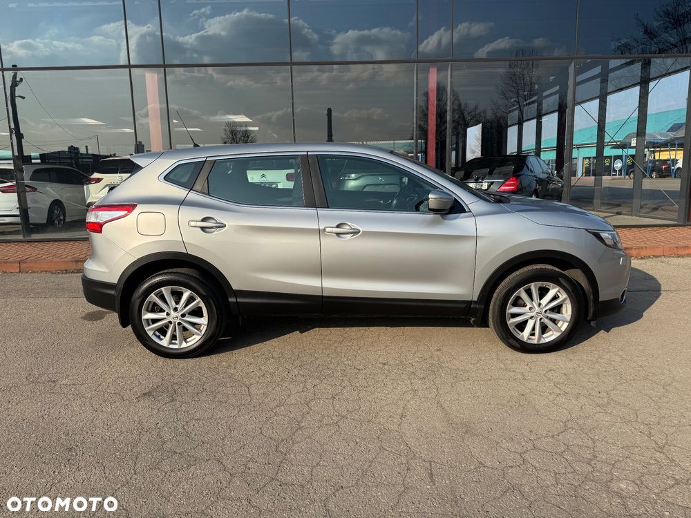 Nissan Qashqai 1.6 dCi 4 x 4 DPF Start/Stop I-Way - 8