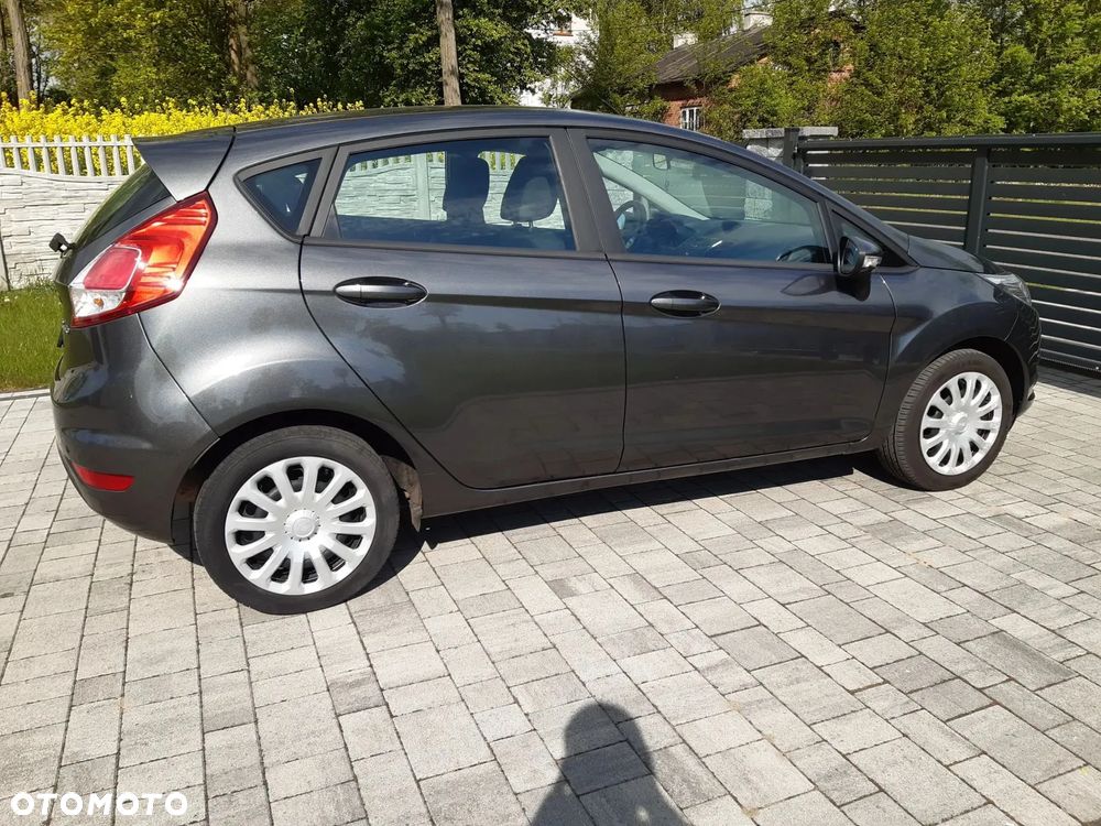Ford Fiesta - 6