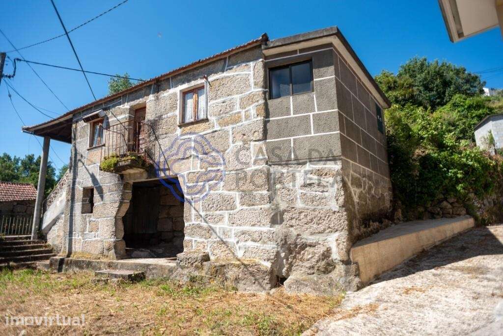 Casa em pedra | Quintal | Carneiro | Amarante - Grande imagem: 2/15
