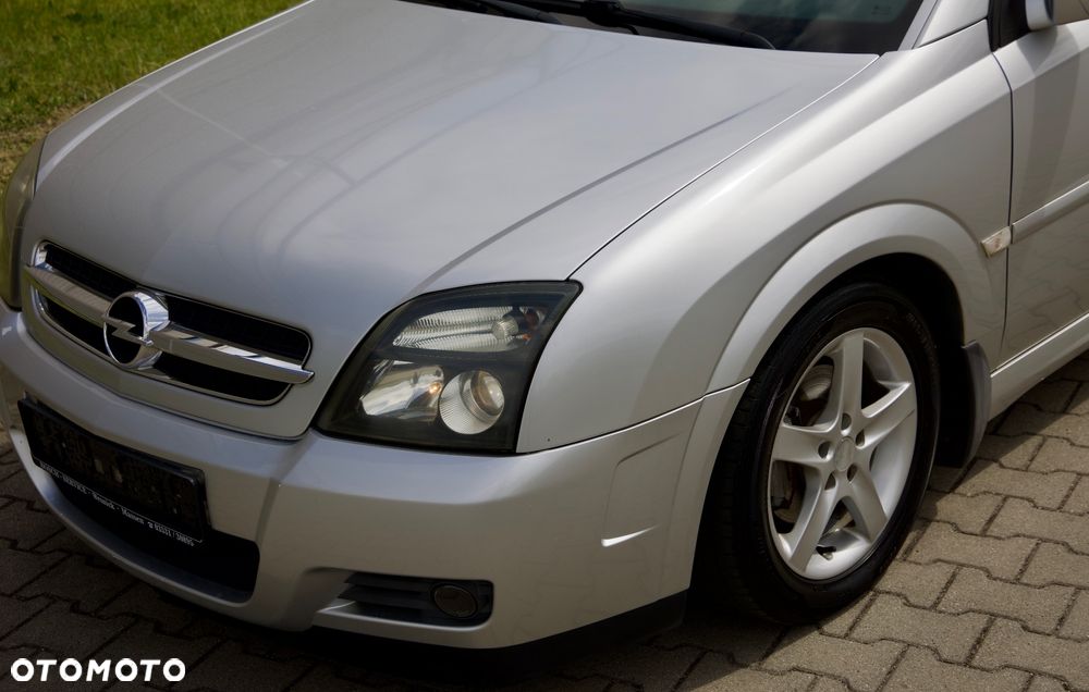 Opel Vectra 2.2 CDX - 18