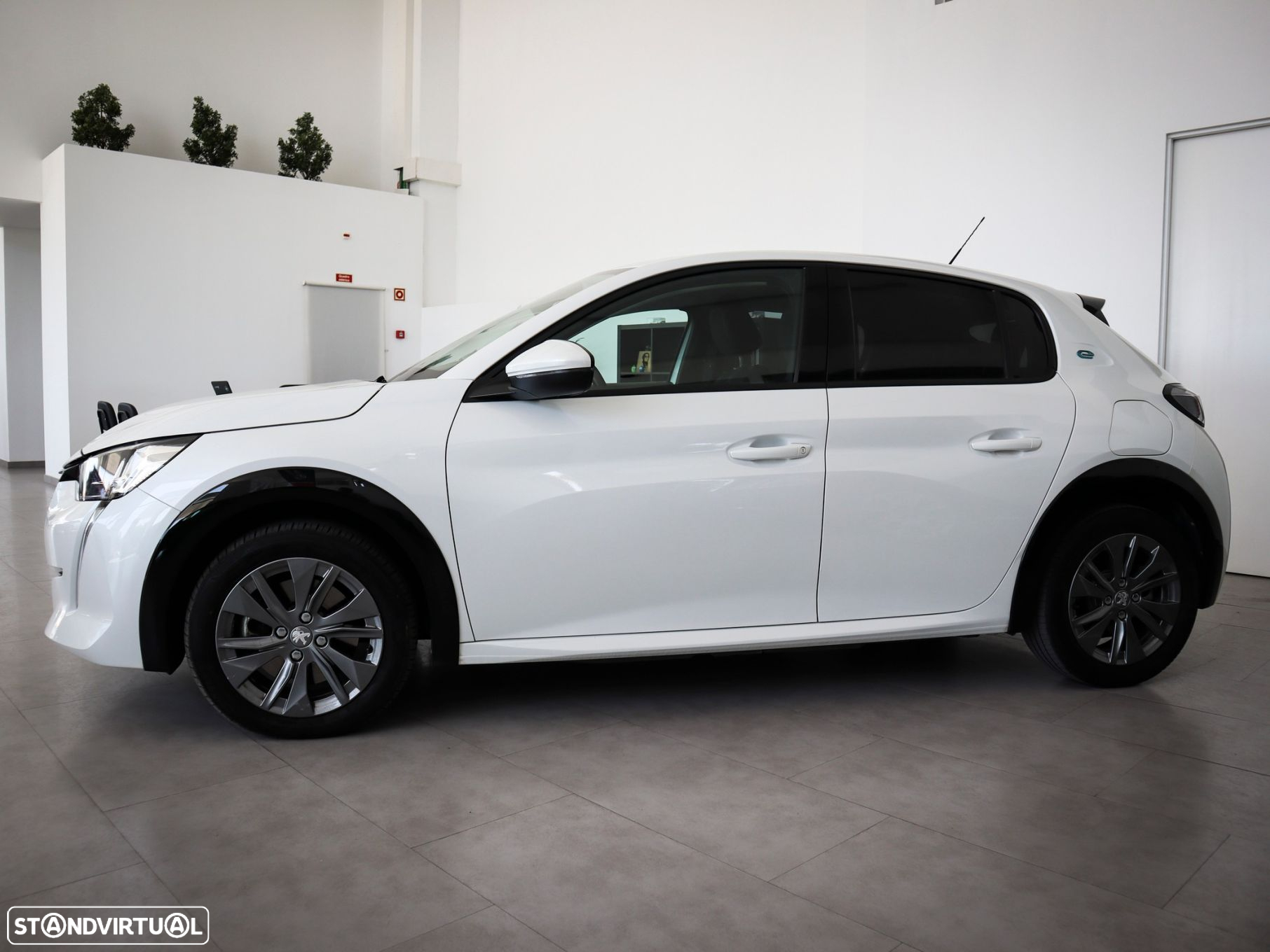 Peugeot e-208 - 4