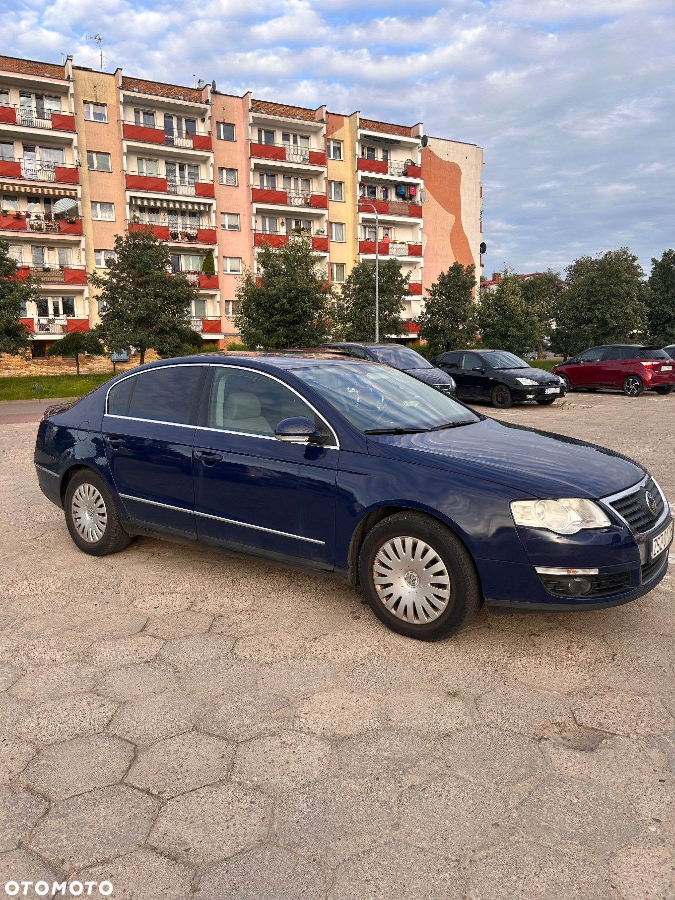 Volkswagen Passat - 2