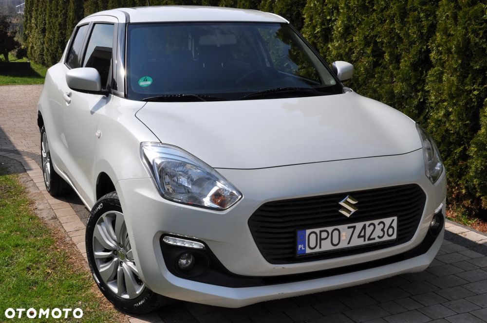Suzuki Swift 1.2 Dualjet Allgrip Comfort - 4