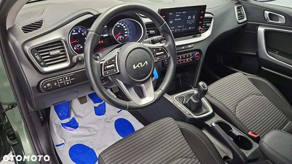 Kia Ceed 1.5 T-GDI M - 9