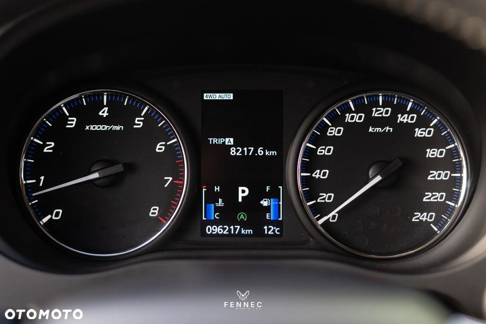 Mitsubishi Outlander - 26