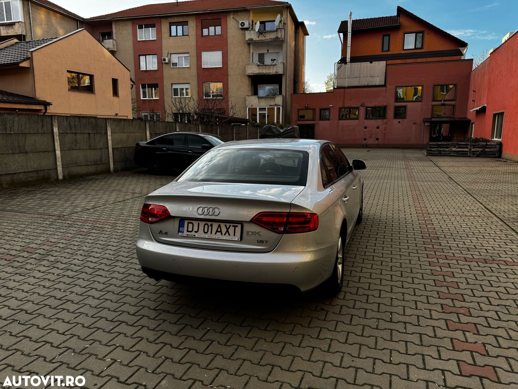 Audi A4 1.8 T Avant - 7