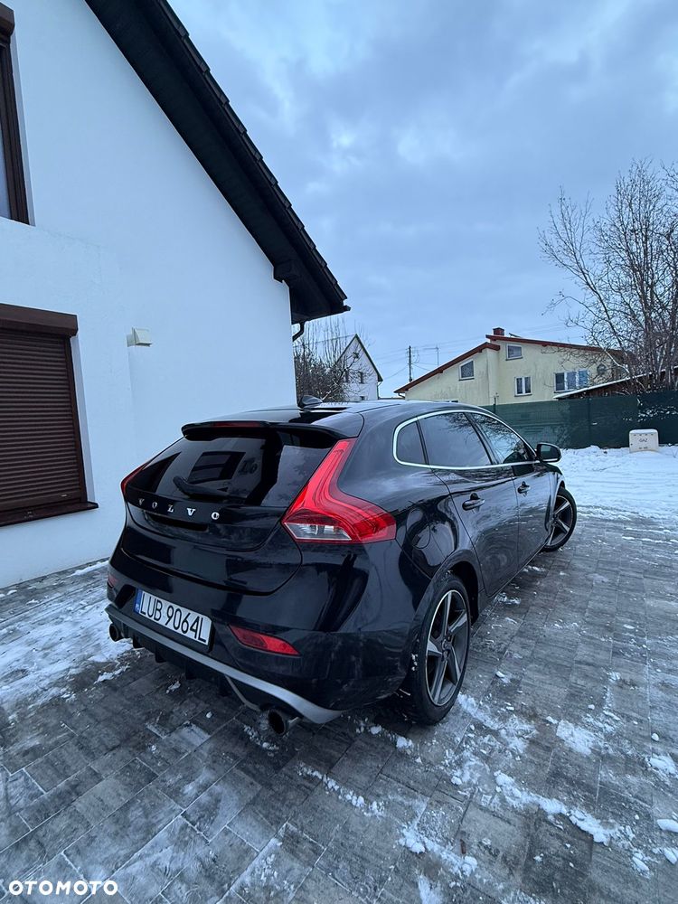 Volvo V40 D2 R Design - 2