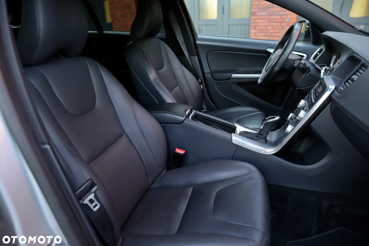 Volvo V60 Cross Country D3 Geartronic - 27