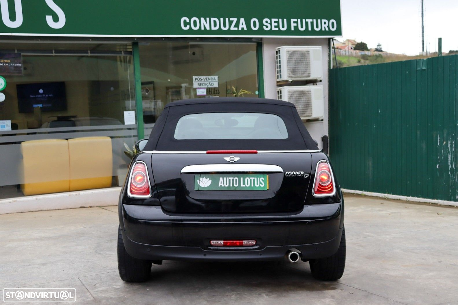 MINI Cabrio Cooper D - 8